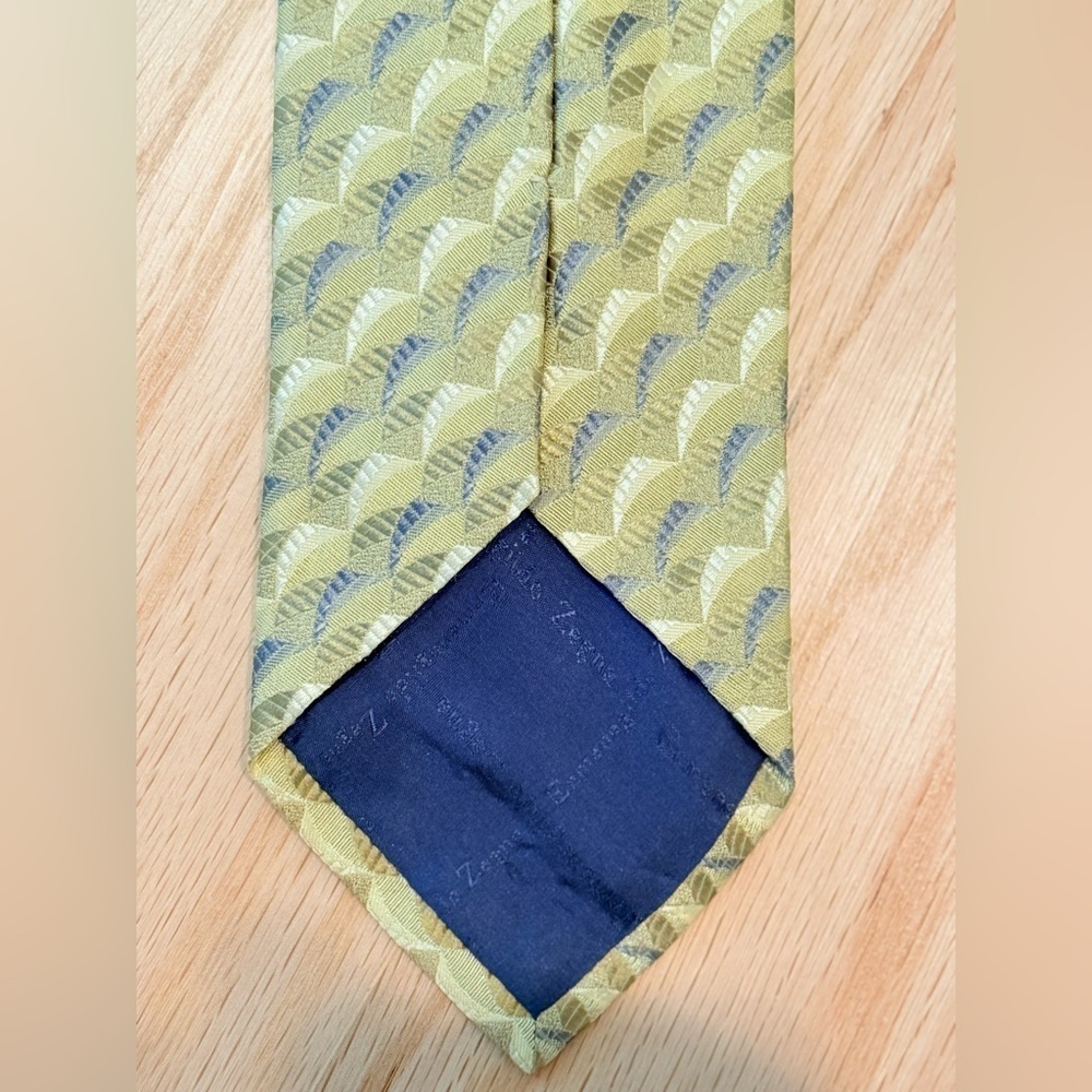 Ermenegildo Zegna Luxury Silk Tie – Gold & Silver Pattern, Made in Italy - Picture 3 of 9